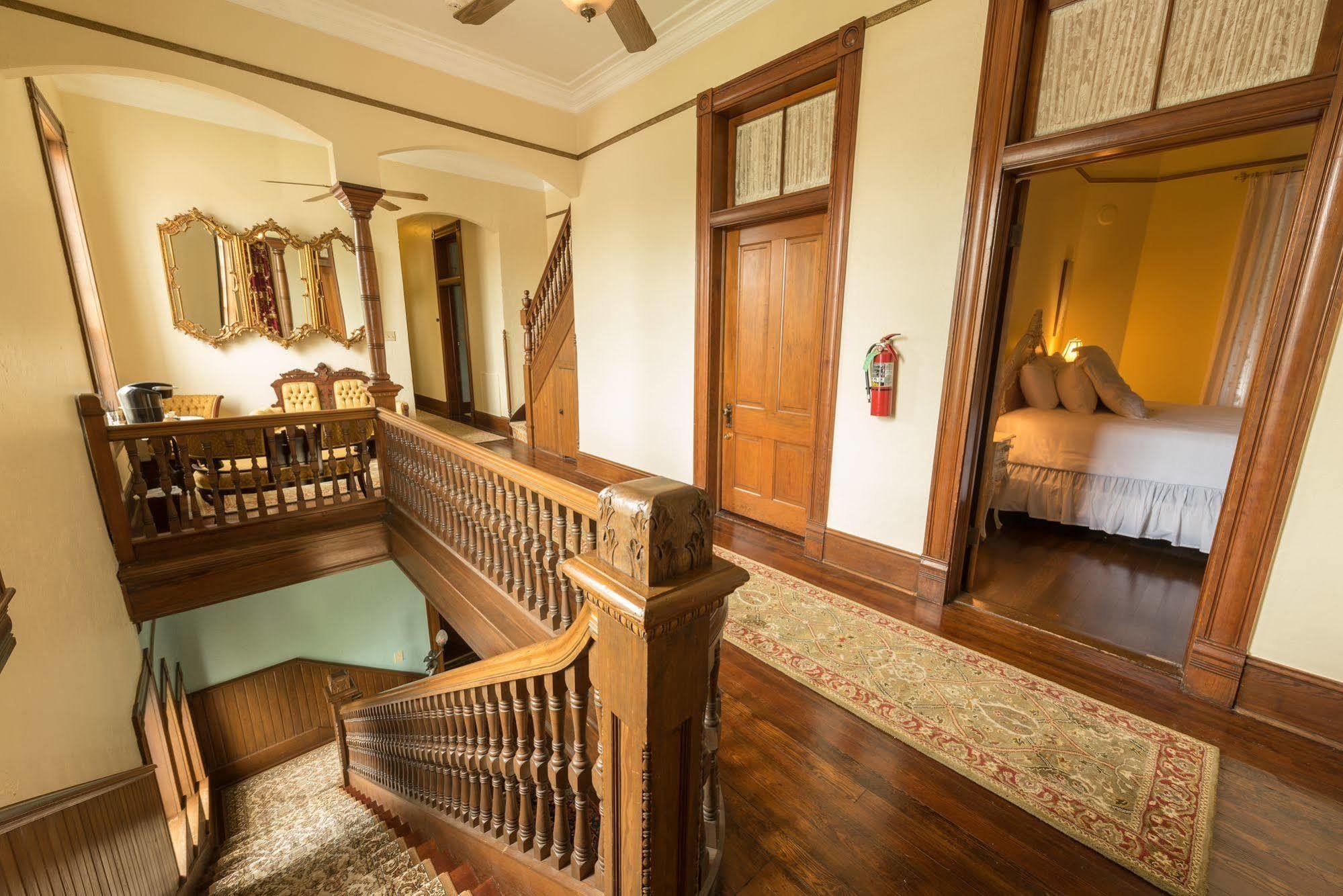 Bed and Breakfast Mosheim Mansion Seguin Esterno foto